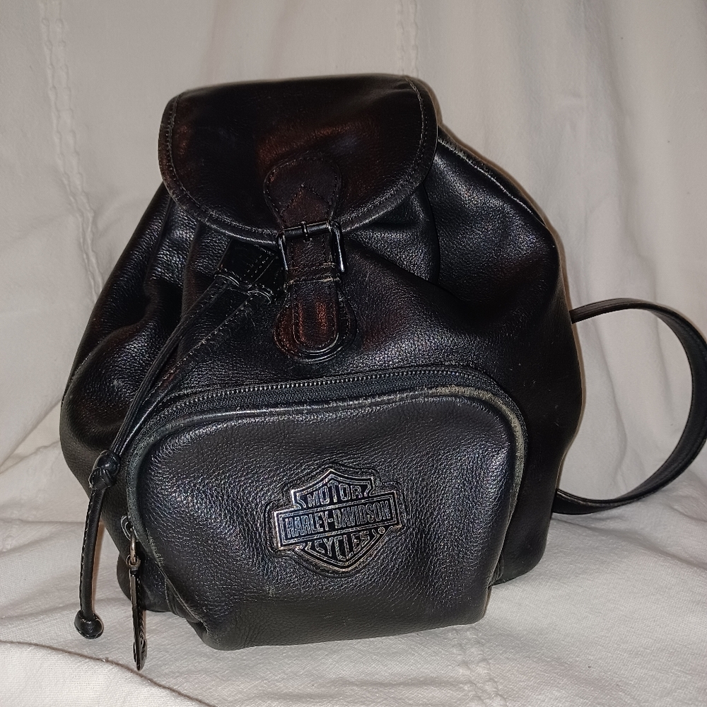 Vintage 90's Harley Davidson leather Women's Backpack Purse